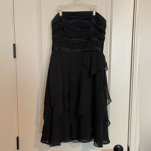 White House Black Market Strapless Dress Size 6